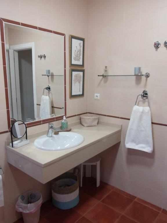 Casa Iona Chalet Adosado Con Vistas A La Montana 나바레돈다 데 그레도스 외부 사진